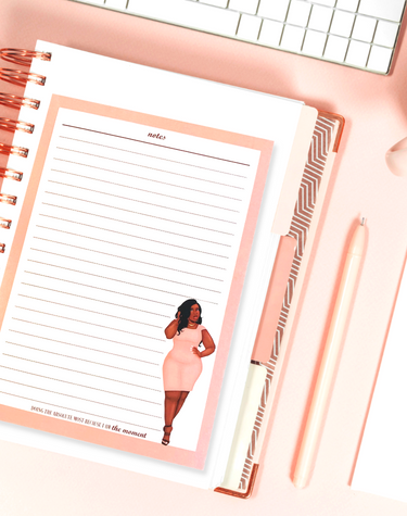 This to do notepad is perfect for the organized, busy women. Keep track of your daily tasks, jotting down notes and special events on this vibrant beautiful notepad. An excellent gift idea for a loved one or even yourself!