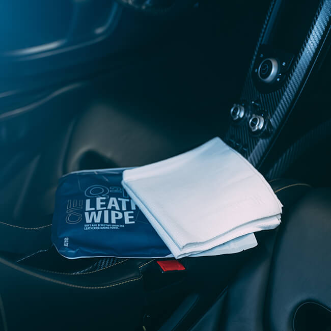 gyeon leather wipe evo