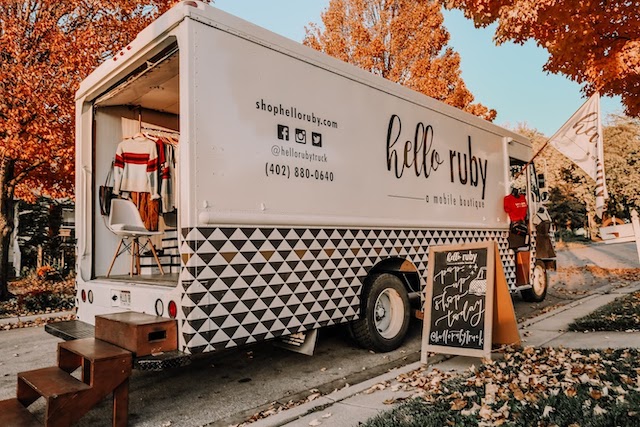 Mobile boutiques popping up in Iowa